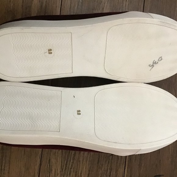 STEVE MADDEN KENZY 9M Burgundy Crushed Velvet Loafer/Sneaker/Slip-On NWOT*NICE* - Picture 5 of 5